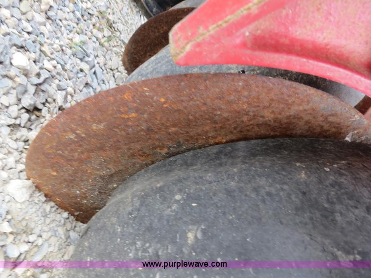 image for item B2273 1995 Case IH 5400 20' soybean special drill