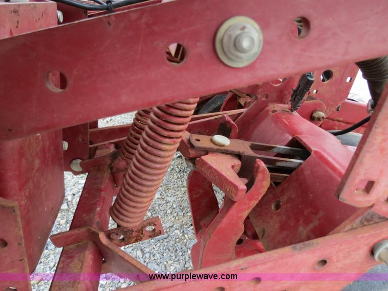 image for item B2273 1995 Case IH 5400 20' soybean special drill