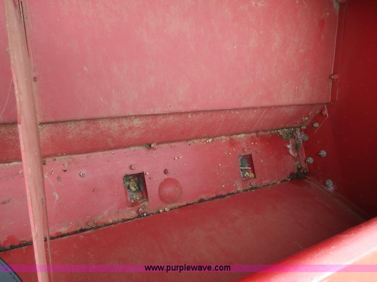 image for item B2273 1995 Case IH 5400 20' soybean special drill