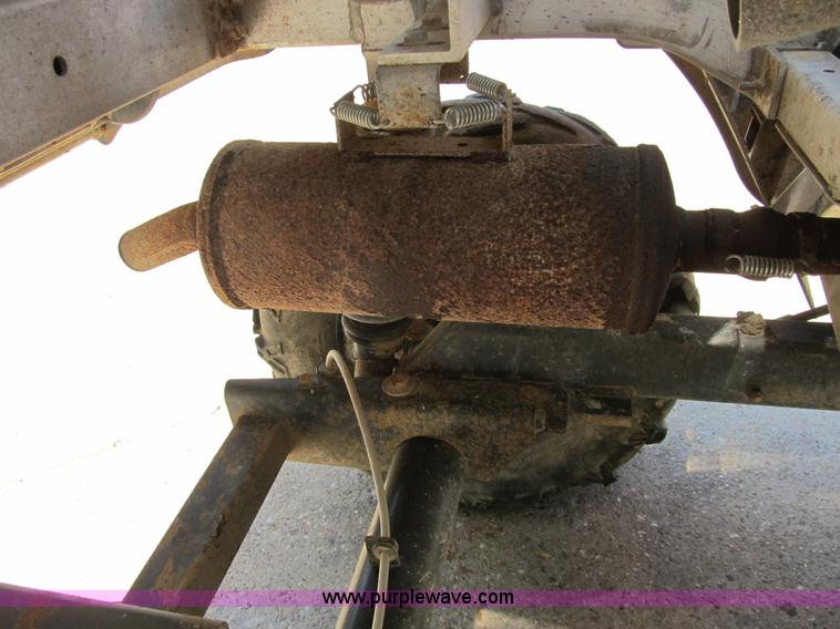 image for item B2693 2007 Club Car XRT1550G utility vehicle