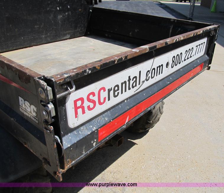 image for item B2693 2007 Club Car XRT1550G utility vehicle