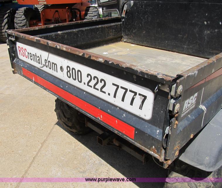 image for item B2693 2007 Club Car XRT1550G utility vehicle