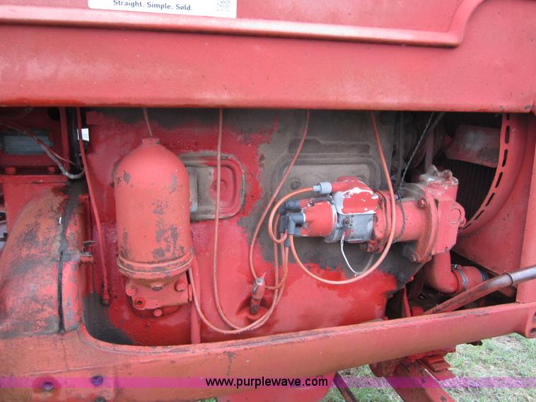 image for item B3165 International W9 tractor