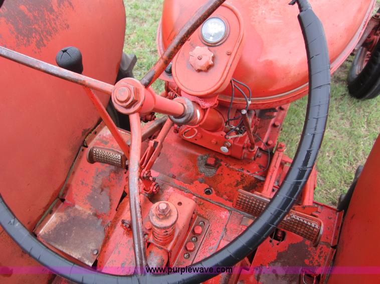 image for item B3165 International W9 tractor