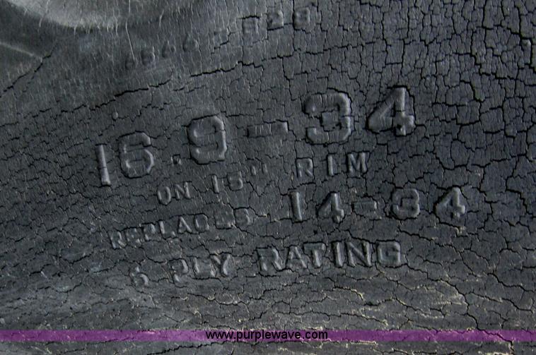 image for item B3165 International W9 tractor