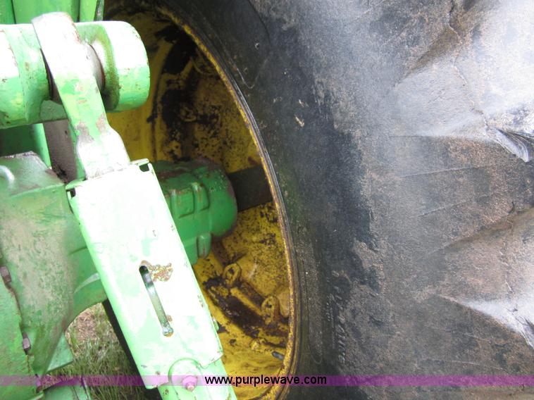 image for item B3167 1977 John Deere 8630 4WD tractor