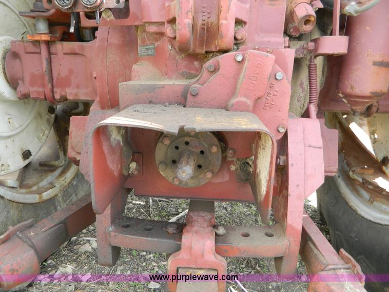 image for item B3600 Allis-Chalmers 7040 tractor