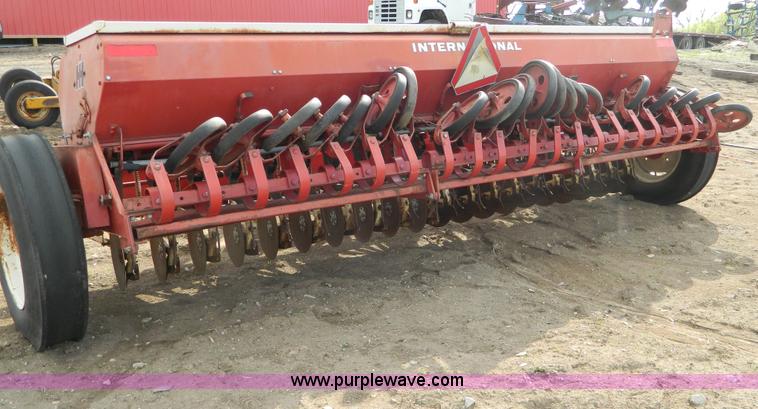 image for item B3603 IH 510 grain drill