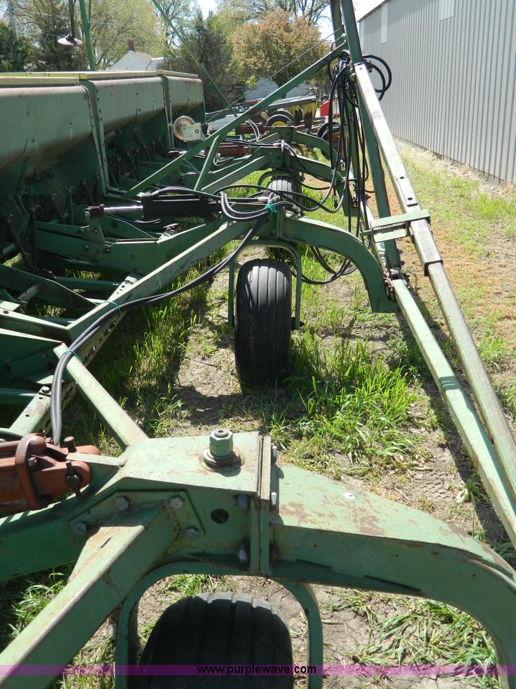 image for item B3604 (4) John Deere 9300 hoe drills