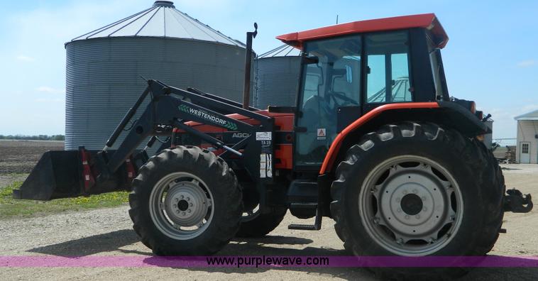 image for item B3620 1996 Allis Chalmers 8610 MFWD tractor