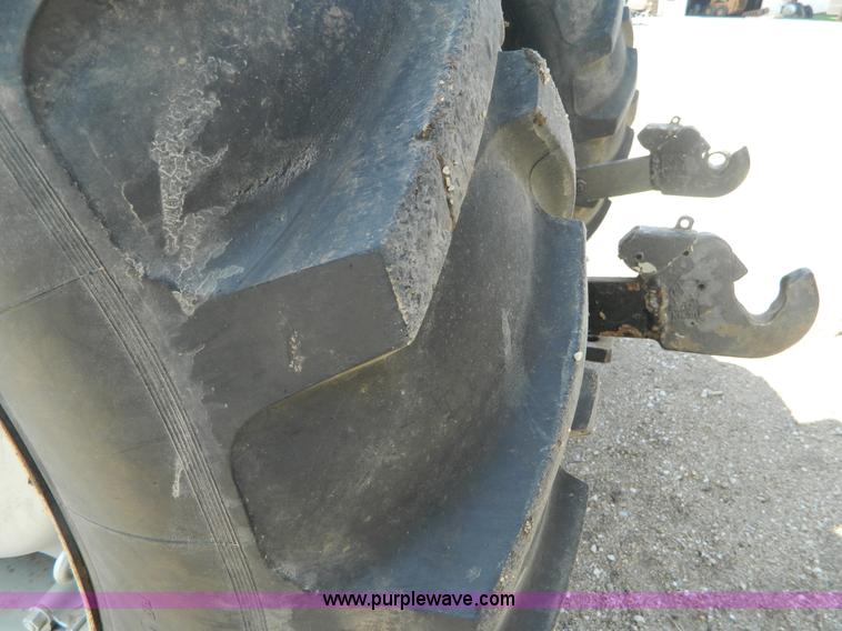 image for item B3620 1996 Allis Chalmers 8610 MFWD tractor