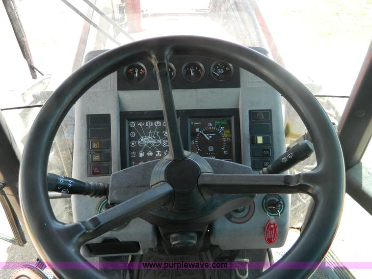 image for item B3620 1996 Allis Chalmers 8610 MFWD tractor