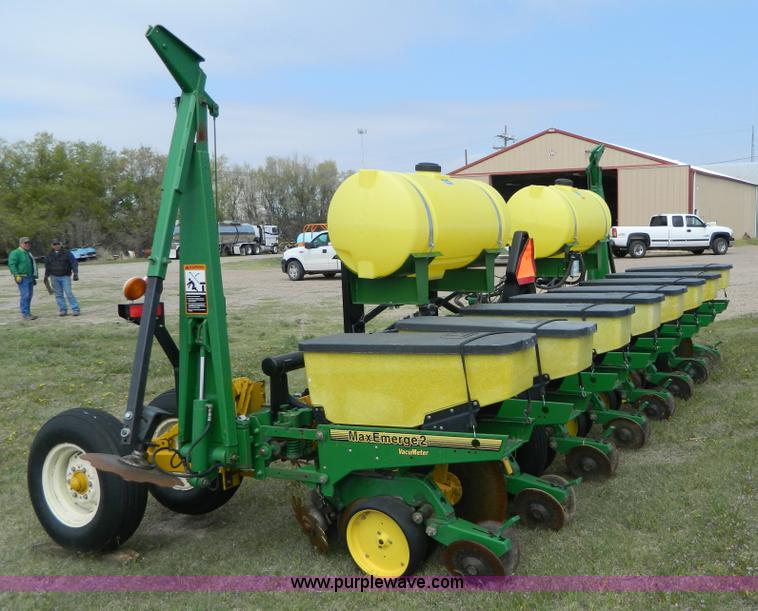 image for item B3625 John Deere 7300 Max Emerge 2 eight row planter