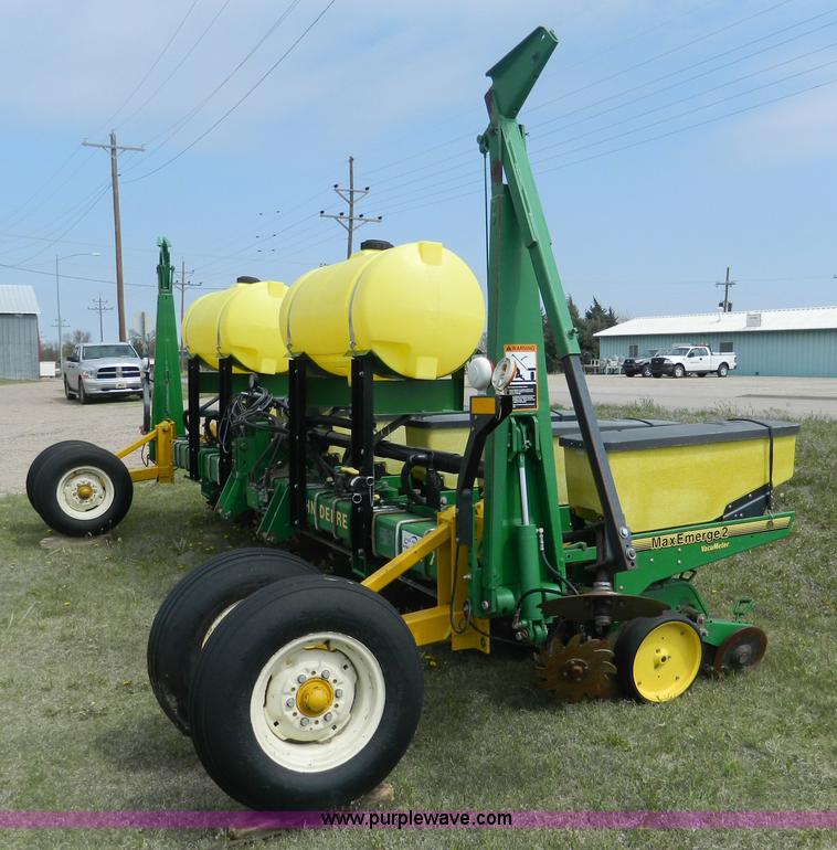 image for item B3625 John Deere 7300 Max Emerge 2 eight row planter