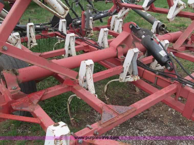 image for item B5113 Wil-Rich 2500 21' field cultivator