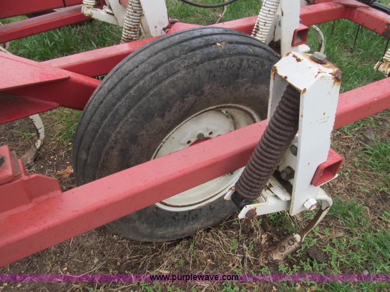 image for item B5113 Wil-Rich 2500 21' field cultivator