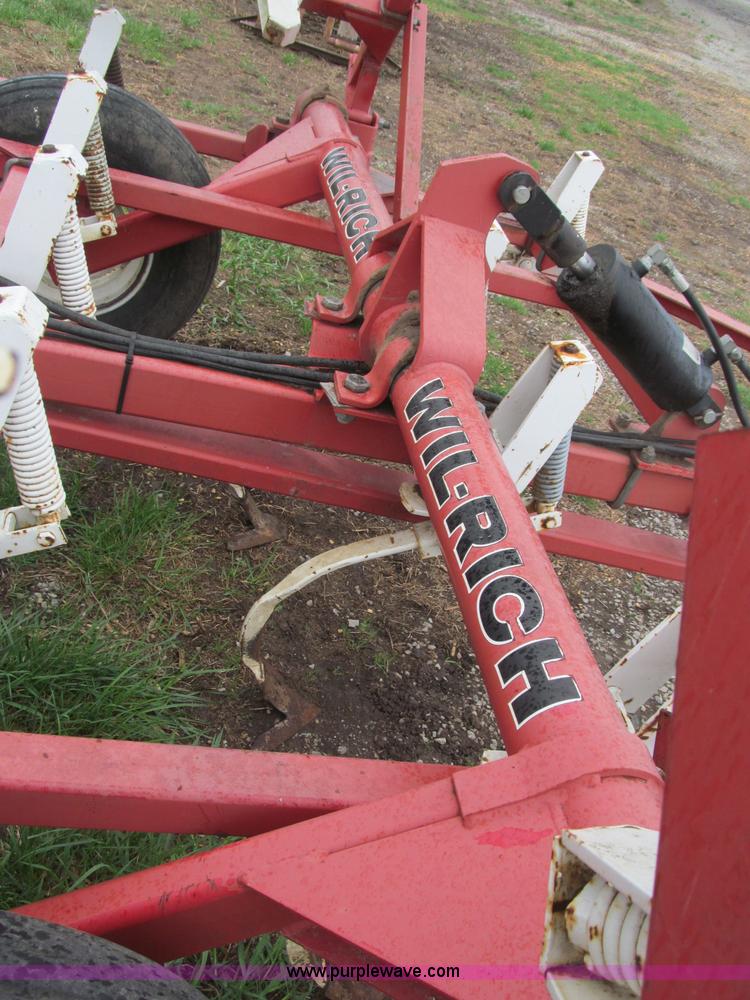 image for item B5113 Wil-Rich 2500 21' field cultivator