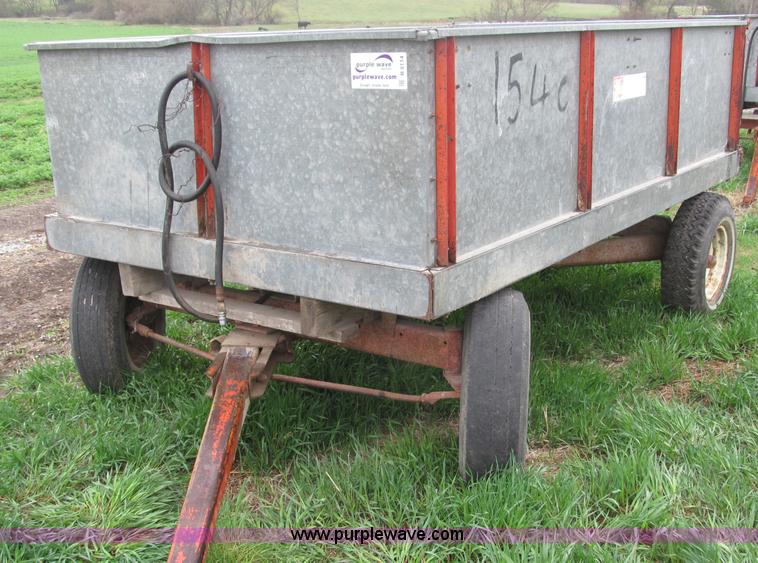 image for item B5114 Nu-bilt 5025A grain wagon
