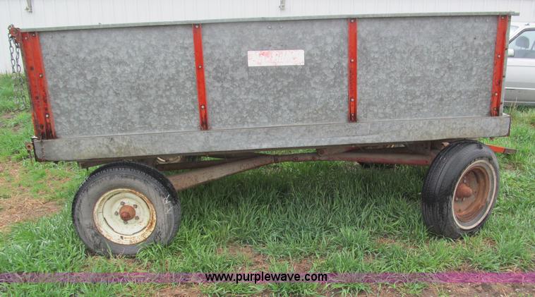 image for item B5114 Nu-bilt 5025A grain wagon