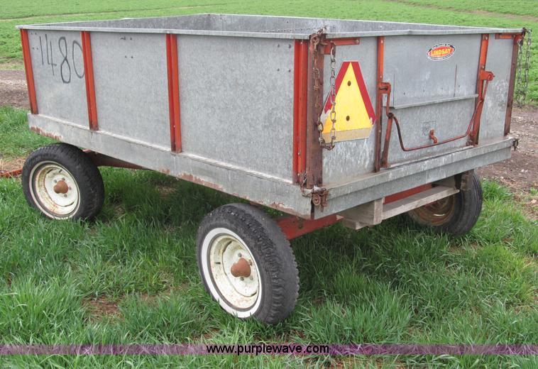 image for item B5115 Lindsay 5025A towable grain wagon