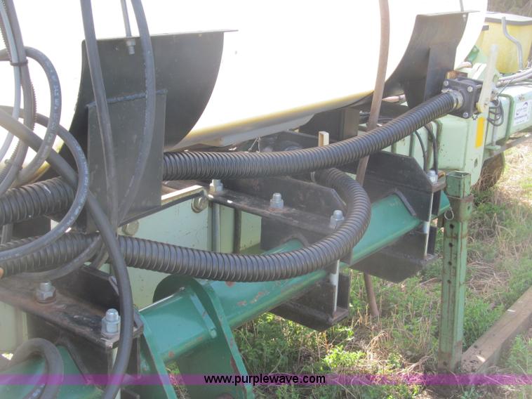 image for item B5118 John Deere 7100 12 row planter