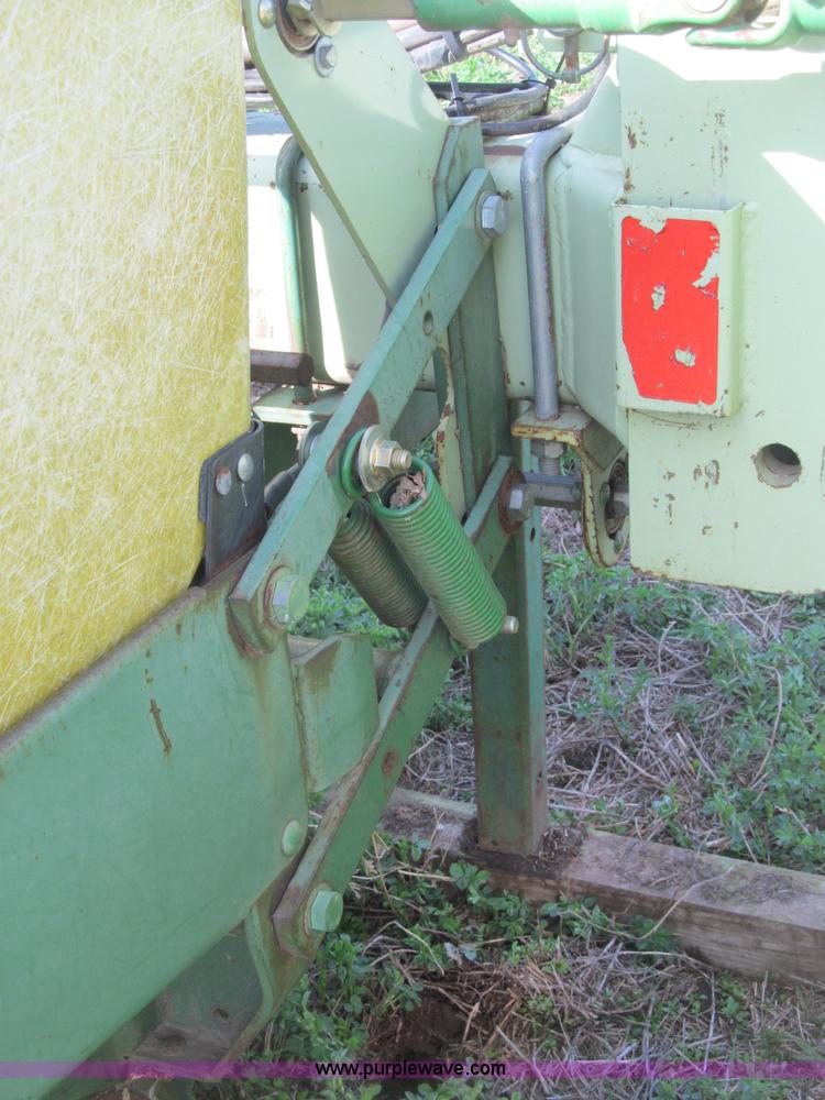 image for item B5118 John Deere 7100 12 row planter