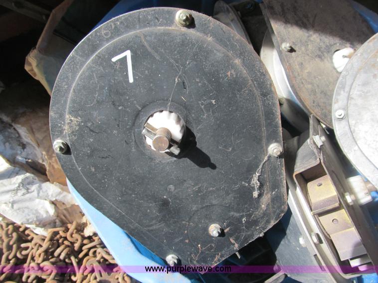 image for item B5118 John Deere 7100 12 row planter