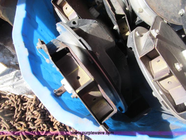 image for item B5118 John Deere 7100 12 row planter