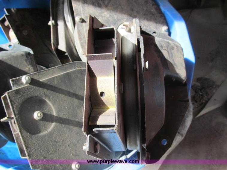 image for item B5118 John Deere 7100 12 row planter