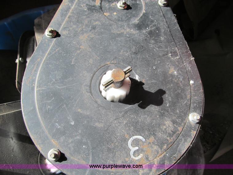 image for item B5118 John Deere 7100 12 row planter