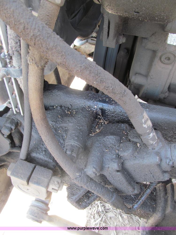 image for item B5122 1977 Ford 9000 tandem axle grain truck