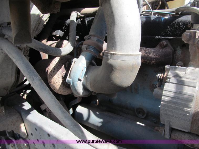 image for item B5123 1979 International 1854 tandem axle grain truck