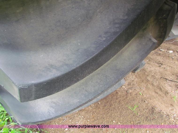 image for item B7212 1981 International Loral 1600C lime spreader truck