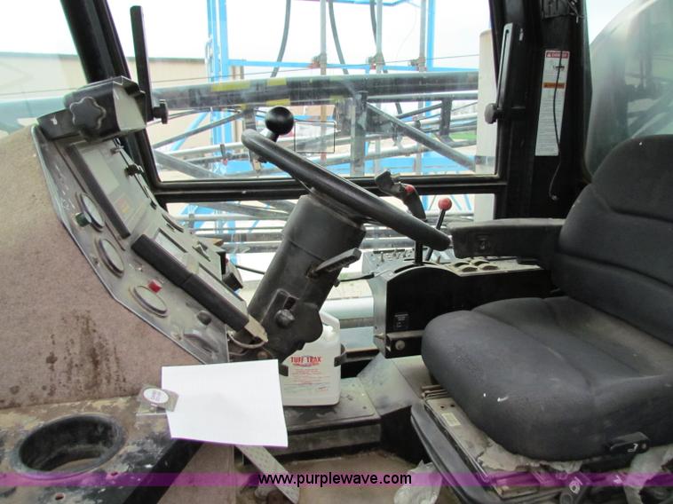 image for item B7213 2002 Willmar Eagle 8500 sprayer