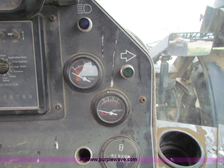 image for item B7213 2002 Willmar Eagle 8500 sprayer