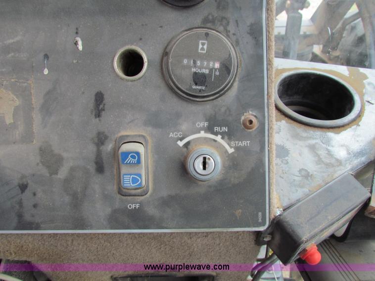 image for item B7213 2002 Willmar Eagle 8500 sprayer