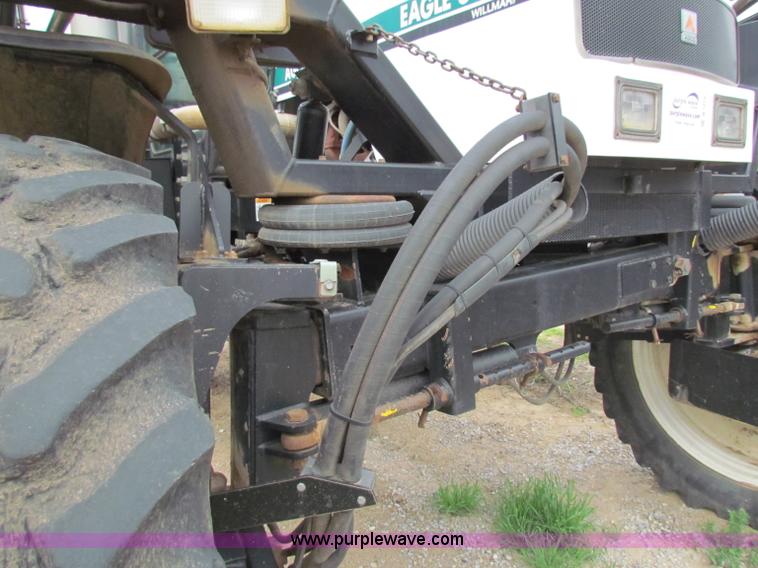 image for item B7213 2002 Willmar Eagle 8500 sprayer