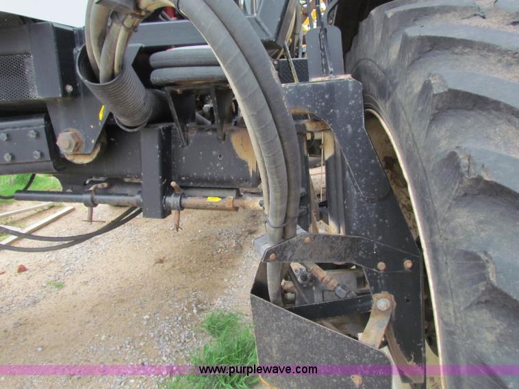 image for item B7213 2002 Willmar Eagle 8500 sprayer