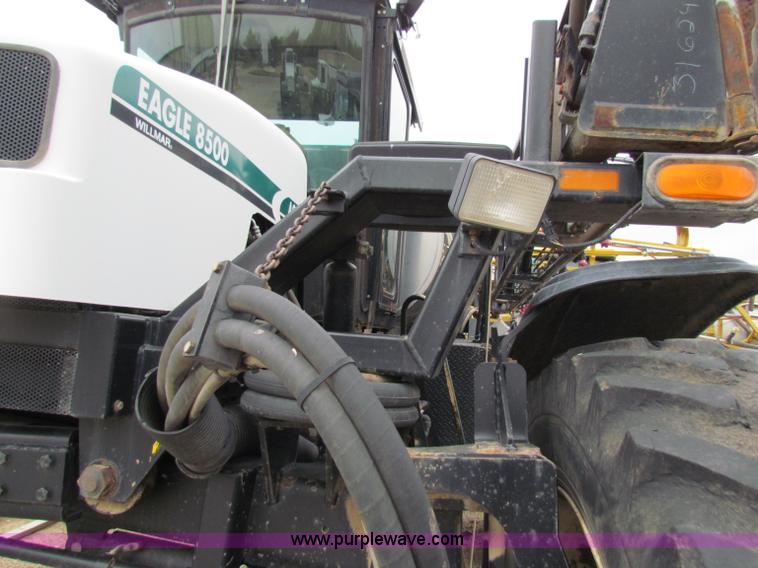 image for item B7213 2002 Willmar Eagle 8500 sprayer