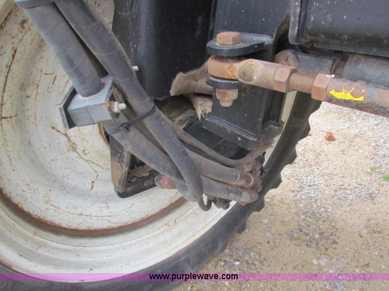 image for item B7213 2002 Willmar Eagle 8500 sprayer