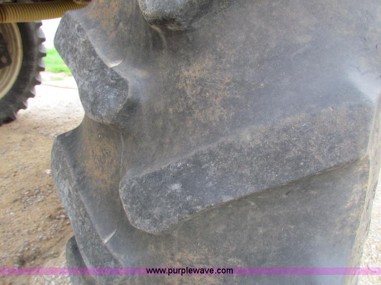 image for item B7213 2002 Willmar Eagle 8500 sprayer