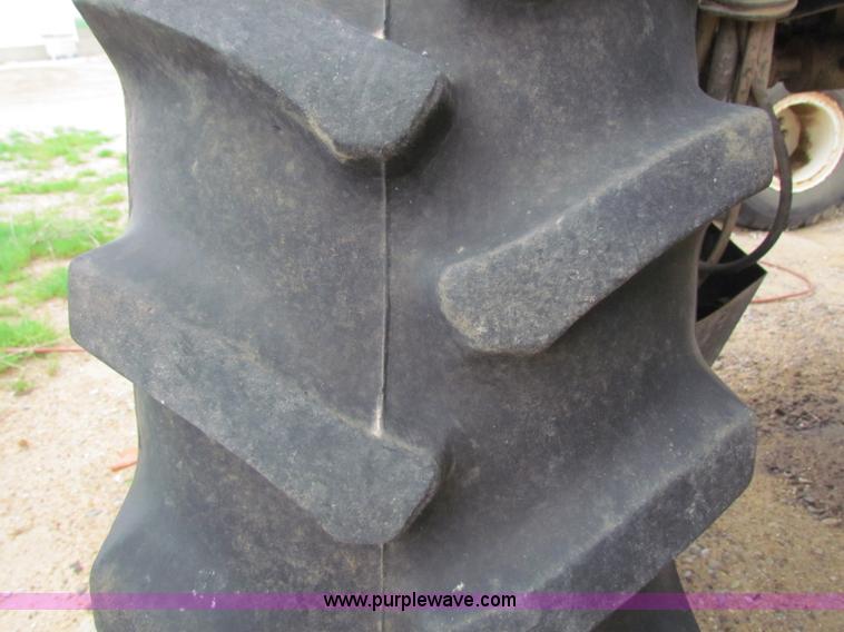 image for item B7213 2002 Willmar Eagle 8500 sprayer