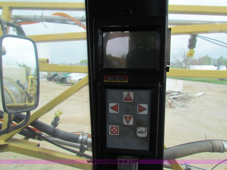 image for item B7214 2000 Ag-Chem TerraGator 8104 floater