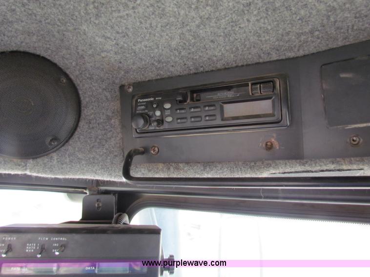 image for item B7214 2000 Ag-Chem TerraGator 8104 floater