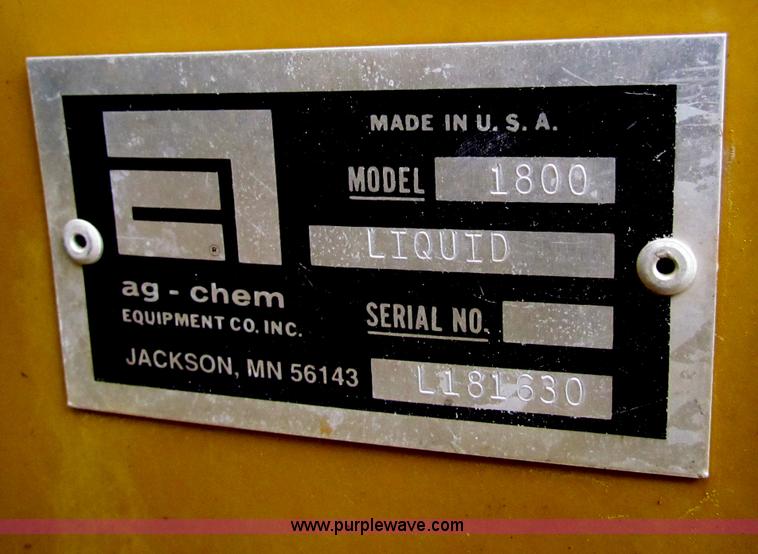 image for item B7214 2000 Ag-Chem TerraGator 8104 floater