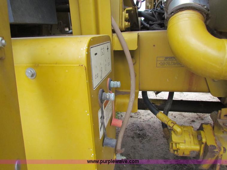 image for item B7214 2000 Ag-Chem TerraGator 8104 floater