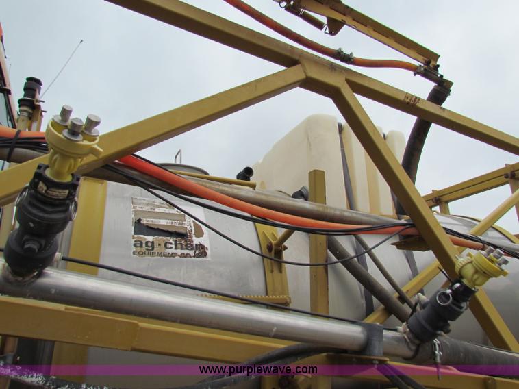 image for item B7214 2000 Ag-Chem TerraGator 8104 floater