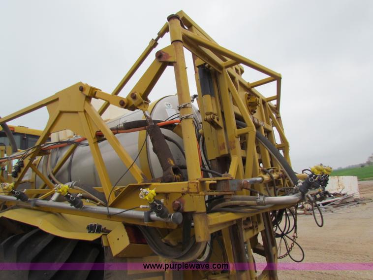 image for item B7214 2000 Ag-Chem TerraGator 8104 floater