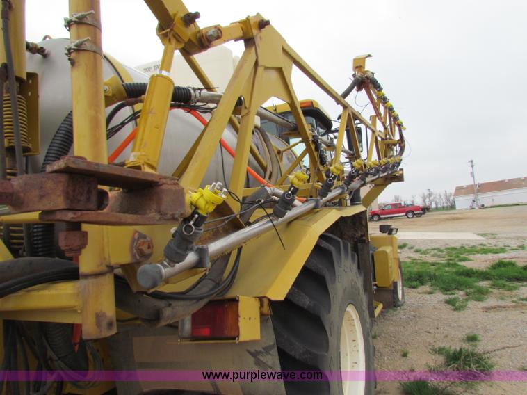 image for item B7214 2000 Ag-Chem TerraGator 8104 floater