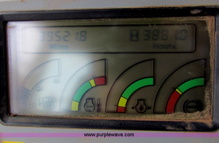 image for item B7214 2000 Ag-Chem TerraGator 8104 floater